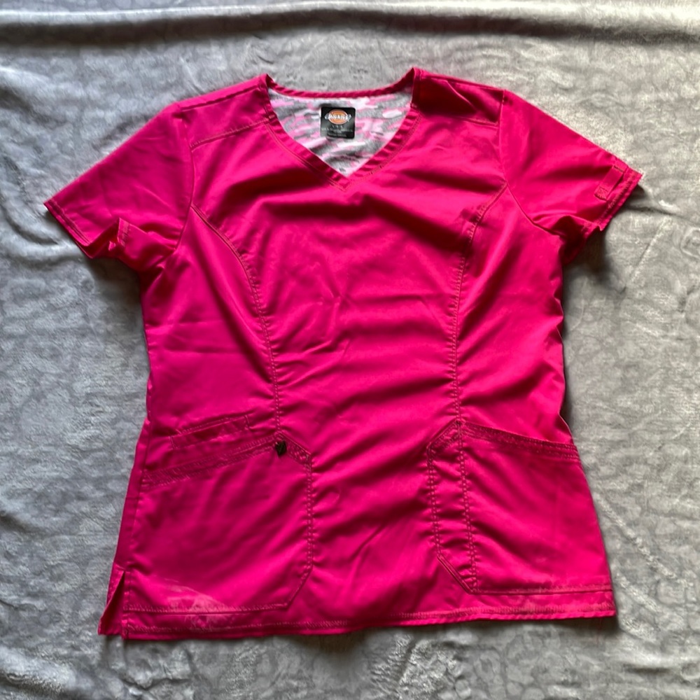 Dickies scrub top